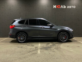 2017 BMW X1 20i xDrive II (F48), серый, 2750000 рублей, вид 4