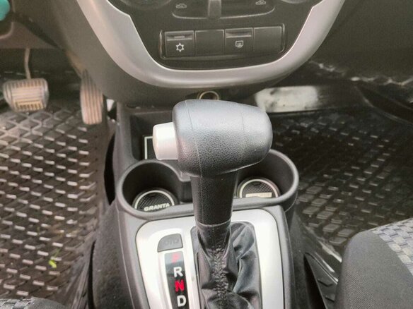 2013 Lada (ВАЗ) Granta I, бежевый, 375000 рублей - вид 15