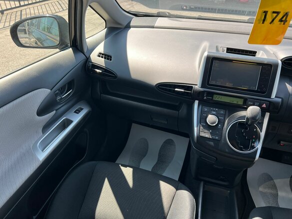 2009 Toyota Wish II, чёрный, 1459000 рублей - вид 17