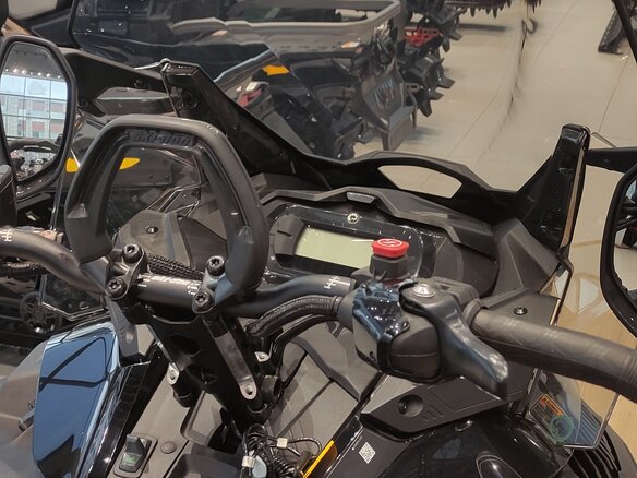 2024 BRP Ski-Doo Skandic LE 900 ACE, чёрный, 2590000 рублей - вид 6