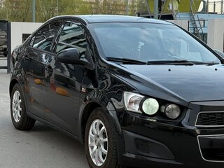 2013 Chevrolet Aveo II, чёрный, 475000 рублей, вид 3