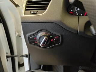 2011 Audi Q5 I (8R), белый, 1590000 рублей, вид 5