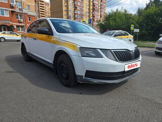 2017 Skoda Octavia III (A7) Рестайлинг, белый, 670000 рублей, вид 3