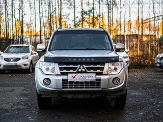 2013 Mitsubishi Pajero IV Рестайлинг 1, серый, 1750000 рублей, вид 3