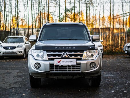 2013 Mitsubishi Pajero IV Рестайлинг 1, серый, 1750000 рублей, вид 3