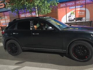 2003 Infiniti FX35 I (S50), чёрный, 1000000 рублей, вид 3
