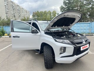 2022 Mitsubishi L200 V Рестайлинг, белый, 4150000 рублей, вид 2