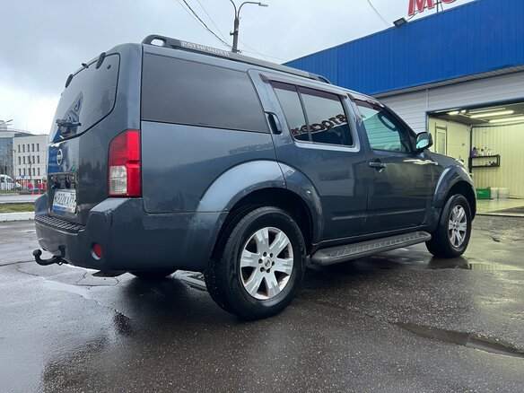 2005 Nissan Pathfinder III, серый, 699000 рублей - вид 4