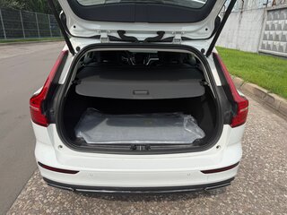 2018 Volvo V60 II, белый, 3500000 рублей, вид 3
