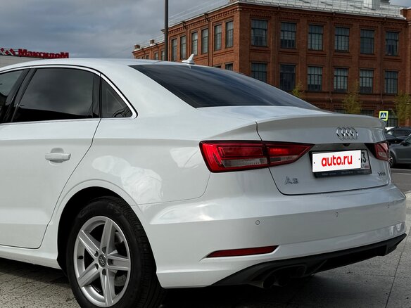 2017 Audi A3 III (8V) Рестайлинг, белый - вид 9