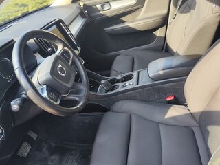 2021 Volvo XC40 I, чёрный, 3500000 рублей, вид 4