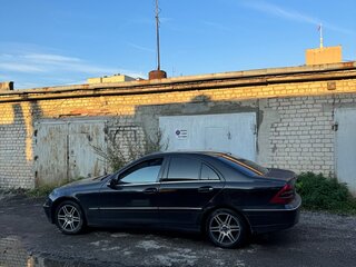 2001 Mercedes-Benz C-Класс 200 II (W203), чёрный, 480000 рублей, вид 1