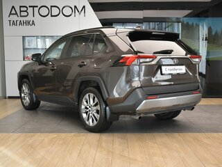 2021 Toyota RAV4 V (XA50), коричневый, 3349000 рублей, вид 5