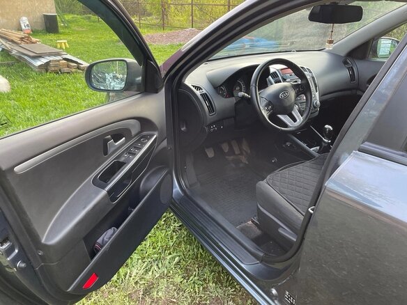 2010 Kia Ceed I Рестайлинг, серый, 420000 рублей - вид 1