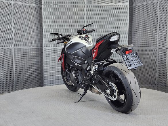 2025 Suzuki GSX-S 1000, серебристый, 1299000 рублей - вид 6