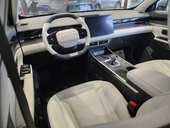2026 Jetour Dashing I, серый, 2949900 рублей - вид 11