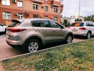 2017 Kia Sportage IV, бежевый, 1850000 рублей, вид 3