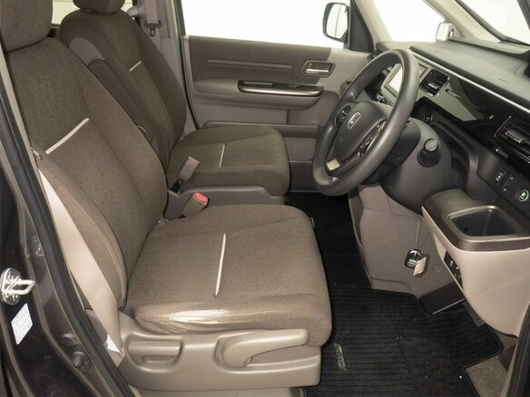 2017 Honda Stepwgn V, серый, 1320999 рублей - вид 5