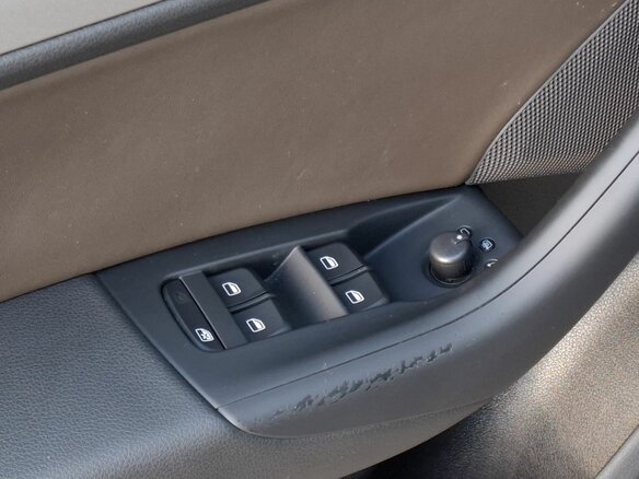 2014 Audi Q3 I (8U), коричневый, 1690000 рублей - вид 11