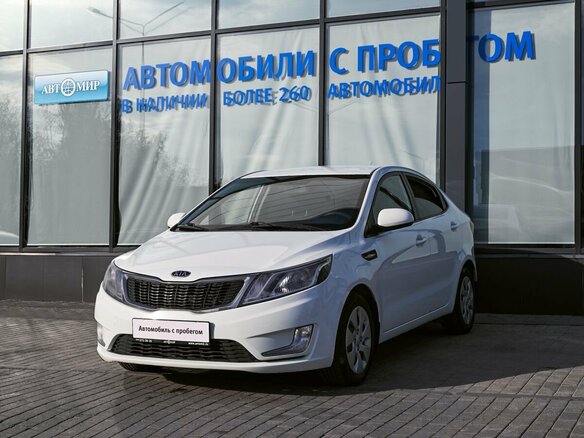2012 Kia Rio 4-speed III, белый, 837000 рублей