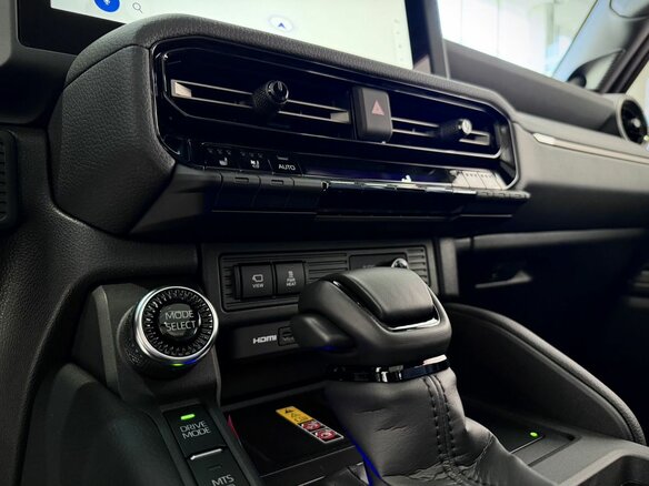 2026 Toyota Land Cruiser Prado 250 Series, чёрный, 12300000 рублей - вид 17