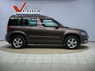 2014 Skoda Yeti I Рестайлинг, коричневый, 1230000 рублей, вид 4