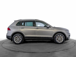 2018 Volkswagen Tiguan II, серебристый, 2035000 рублей, вид 4