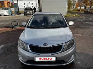 2011 Kia Rio 5-speed III, серебристый, 490000 рублей, вид 3