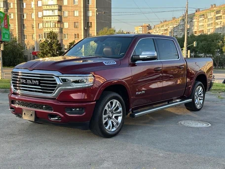 2023 Ram 1500 Crew Cab V, красный, 8700000 рублей, вид 1