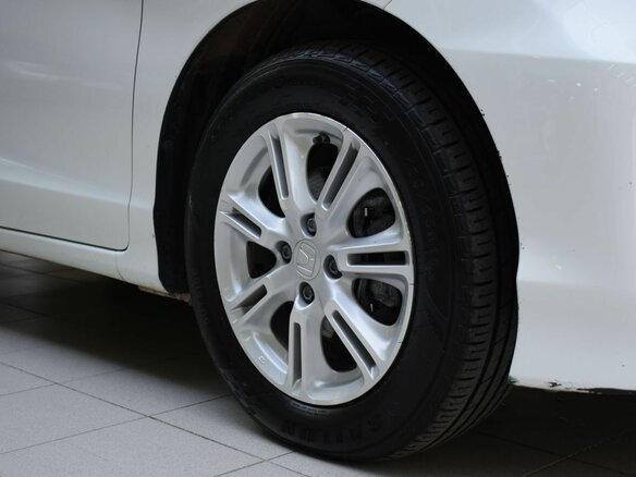 2014 Honda Freed I Рестайлинг 2, белый, 985000 рублей - вид 8