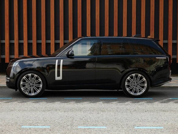 2026 Land Rover Range Rover D350 MHEV Long V, чёрный, 27990000 рублей - вид 1