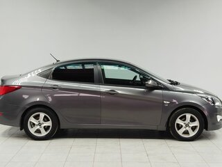 2015 Hyundai Solaris I Рестайлинг, серый, 820000 рублей, вид 4
