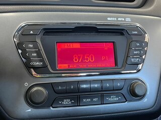 2013 Kia Rio 5-speed III, голубой, 860000 рублей, вид 5