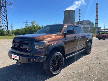 2013 Toyota Tundra CrewMax II, коричневый, 4480000 рублей, вид 1