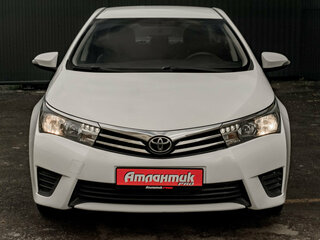 2013 Toyota Corolla XI (E160, E170, E180), белый, 1235000 рублей, вид 2