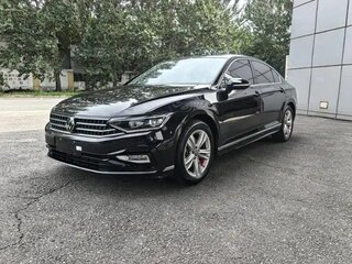 2023 Volkswagen Magotan B8 Рестайлинг, чёрный, 1845003 рублей, вид 1