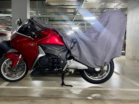 2011 Honda VFR 1200, красный, 800000 рублей, вид 1