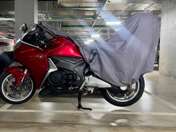 2011 Honda VFR 1200, красный, 800000 рублей