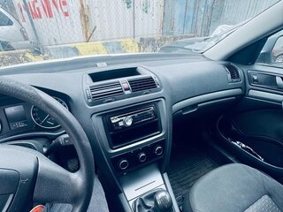 2012 Skoda Octavia II (A5) Рестайлинг, белый, 600000 рублей, вид 5