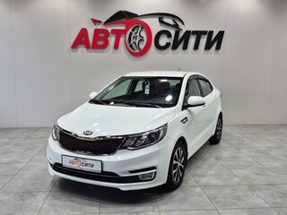 2016 Kia Rio III Рестайлинг, белый, 1368000 рублей, вид 3