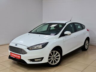 2018 Ford Focus III Рестайлинг, белый, 920000 рублей, вид 1