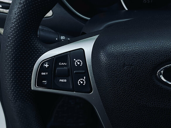 2018 Lada (ВАЗ) Vesta I, белый, 890000 рублей - вид 11