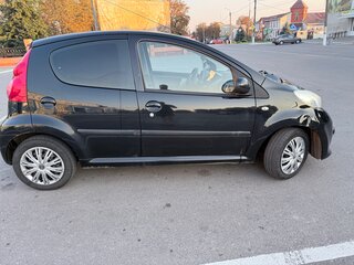 2008 Peugeot 107 I, чёрный, 370000 рублей, вид 4