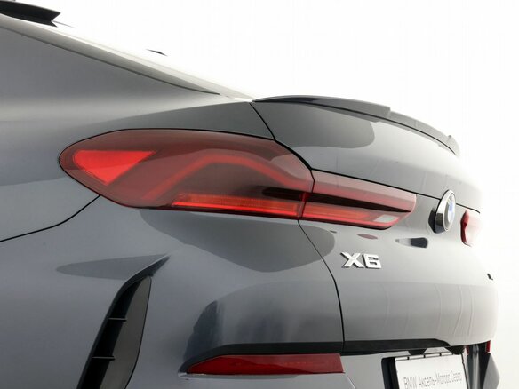 2021 BMW X6 40i III (G06), серый, 7192000 рублей - вид 8
