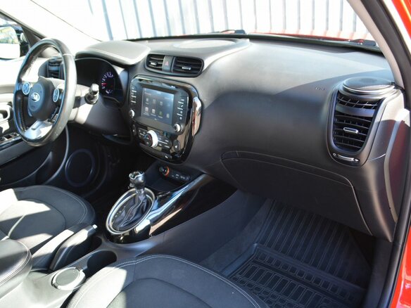 2019 Kia Soul II Рестайлинг, красный, 1699888 рублей - вид 21
