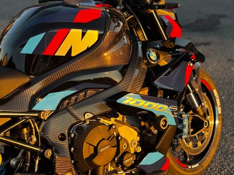 2022 BMW M 1000 R, чёрный, 2030000 рублей, вид 1