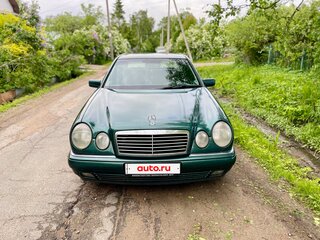 2000 Mercedes-Benz E-Класс 200 II (W210, S210) Рестайлинг, зелёный, 390000 рублей, вид 1