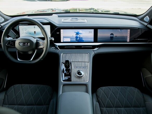 2026 Geely Monjaro I Рестайлинг, зелёный, 4905990 рублей - вид 14
