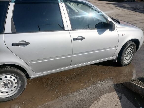 2012 Lada (ВАЗ) Kalina I, серебристый, 290000 рублей