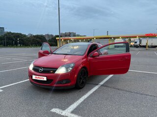 2010 Opel Astra GTC H Рестайлинг, красный, 550000 рублей, вид 3